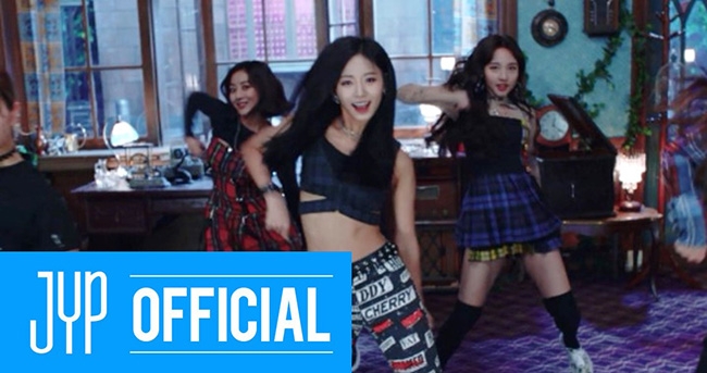 트와이스 신곡 'YES or YES' 뮤직비디오 티저 영상 캡쳐