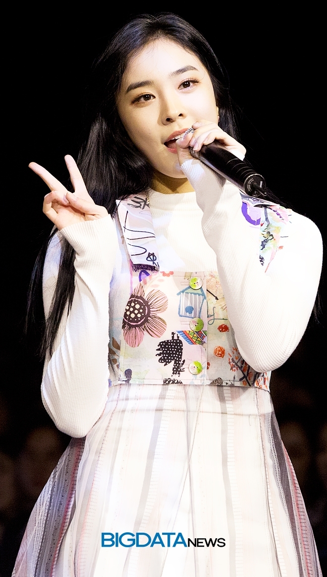 걸그룹 소나무의 나현