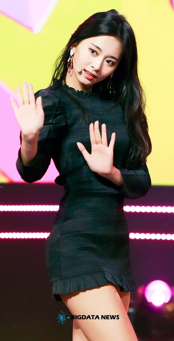 트와이스 쯔위, MBC MUSIC '쇼 챔피언' 생방송 현장