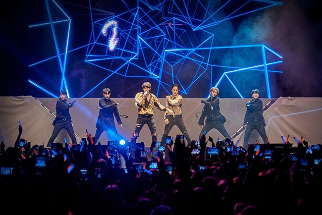 빅스 LR의 러시아 단독 콘서트 현장 이미지