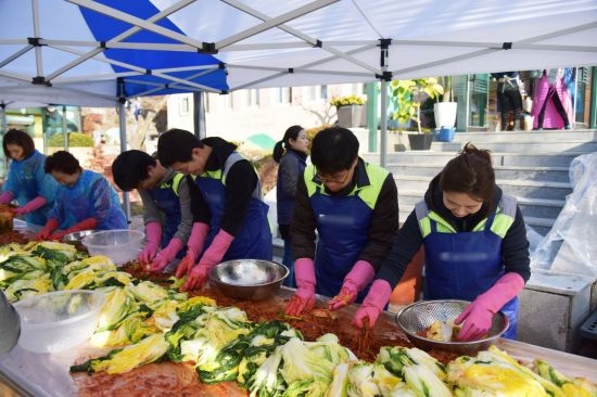 건설공제조합, 명륜보육원서 김장나눔 활동