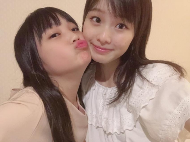 일본 걸그룹 AKB48의 사토 미나미와 아사이 나나미