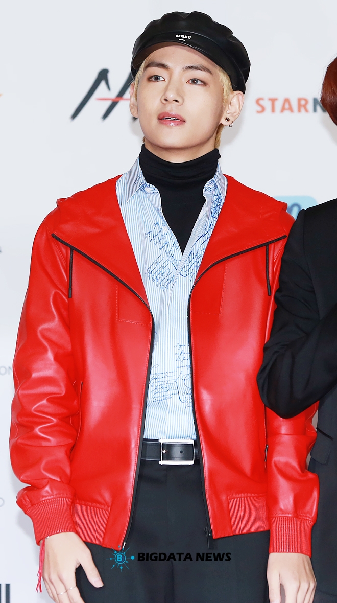 방탄소년단 뷔, '2018 Asia Artist Awards' 레드카펫 현장