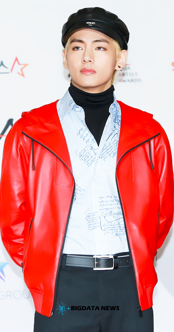 방탄소년단 뷔, '2018 Asia Artist Awards' 레드카펫 현장