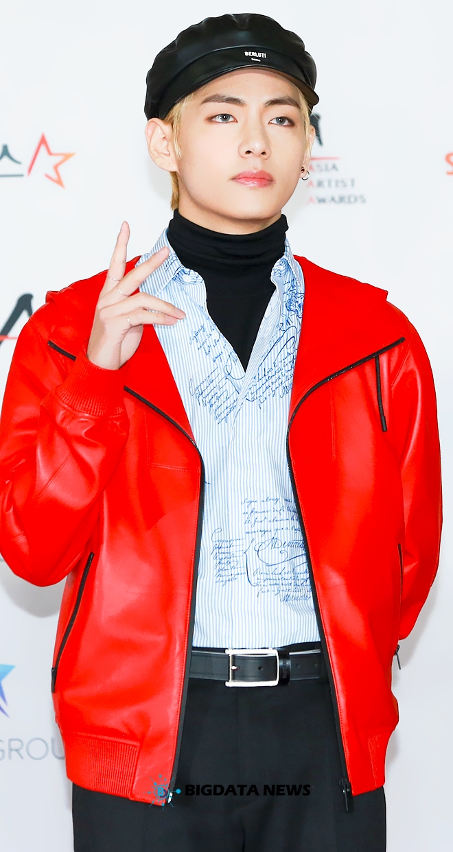 방탄소년단 뷔, '2018 Asia Artist Awards' 레드카펫 현장