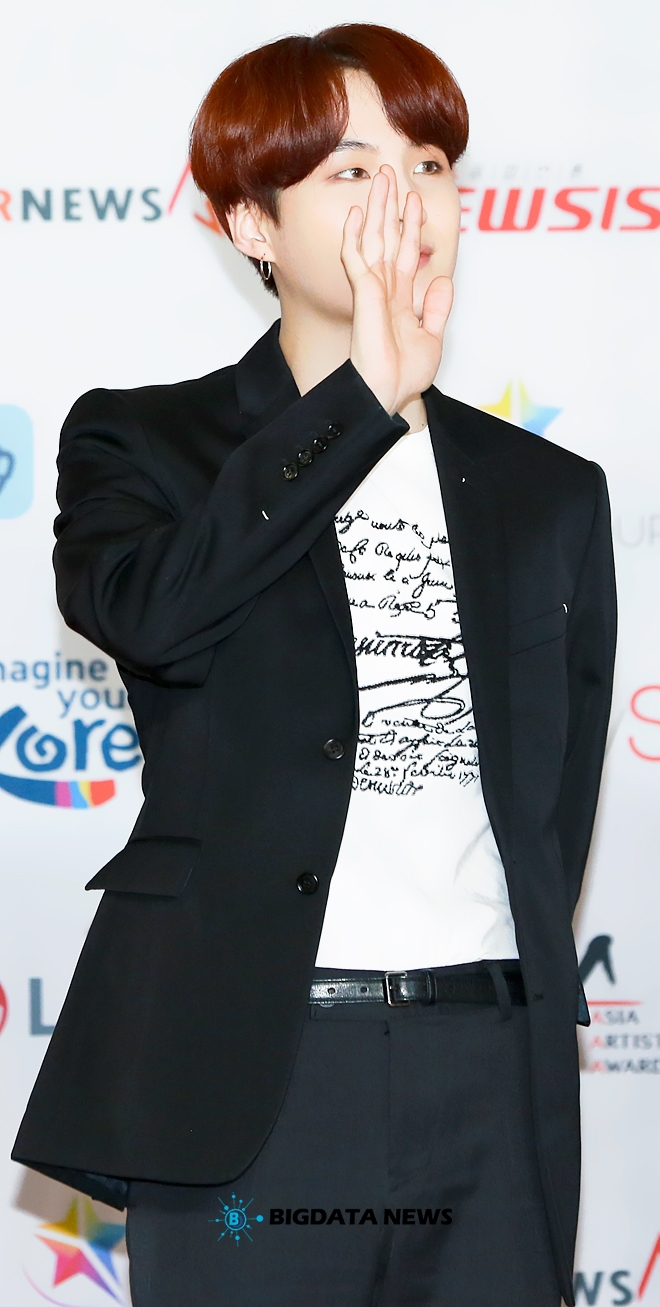 방탄소년단 슈가, '2018 Asia Artist Awards' 레드카펫 현장