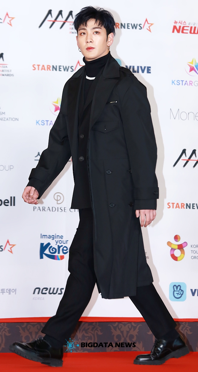 뉴이스트W 백호, '2018 Asia Artist Awards' 레드카펫 현장