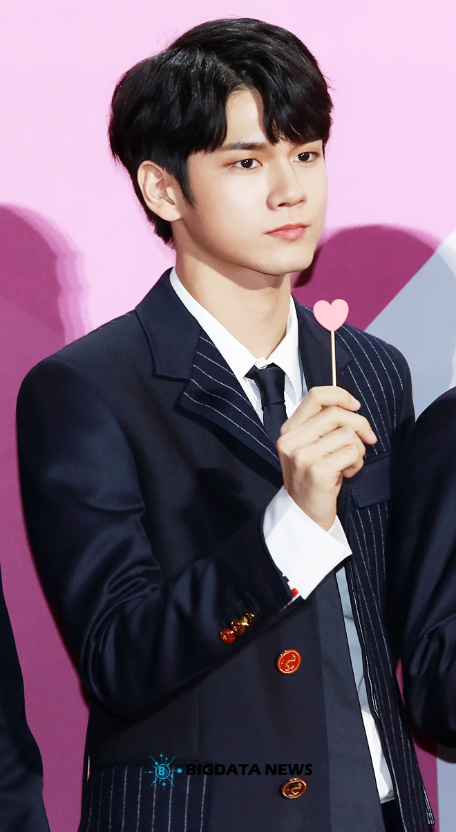 워너원 옹성우, '2018 멜론뮤직어워드'의 레드카펫 및 포토월 행사 현장