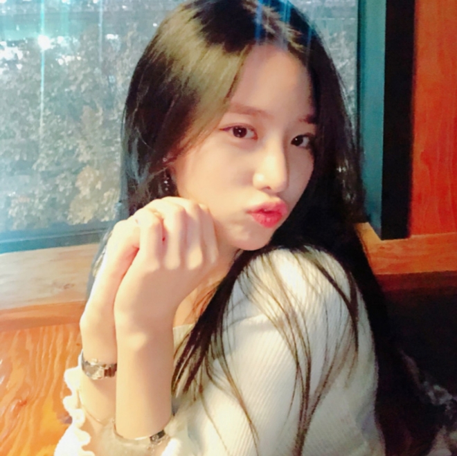 베리굿 조현의 셀카