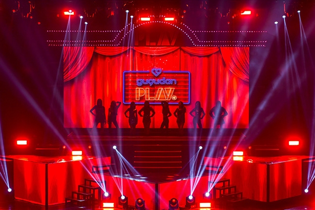 걸그룹 구구단의 첫 단독 콘서트 현장 사진