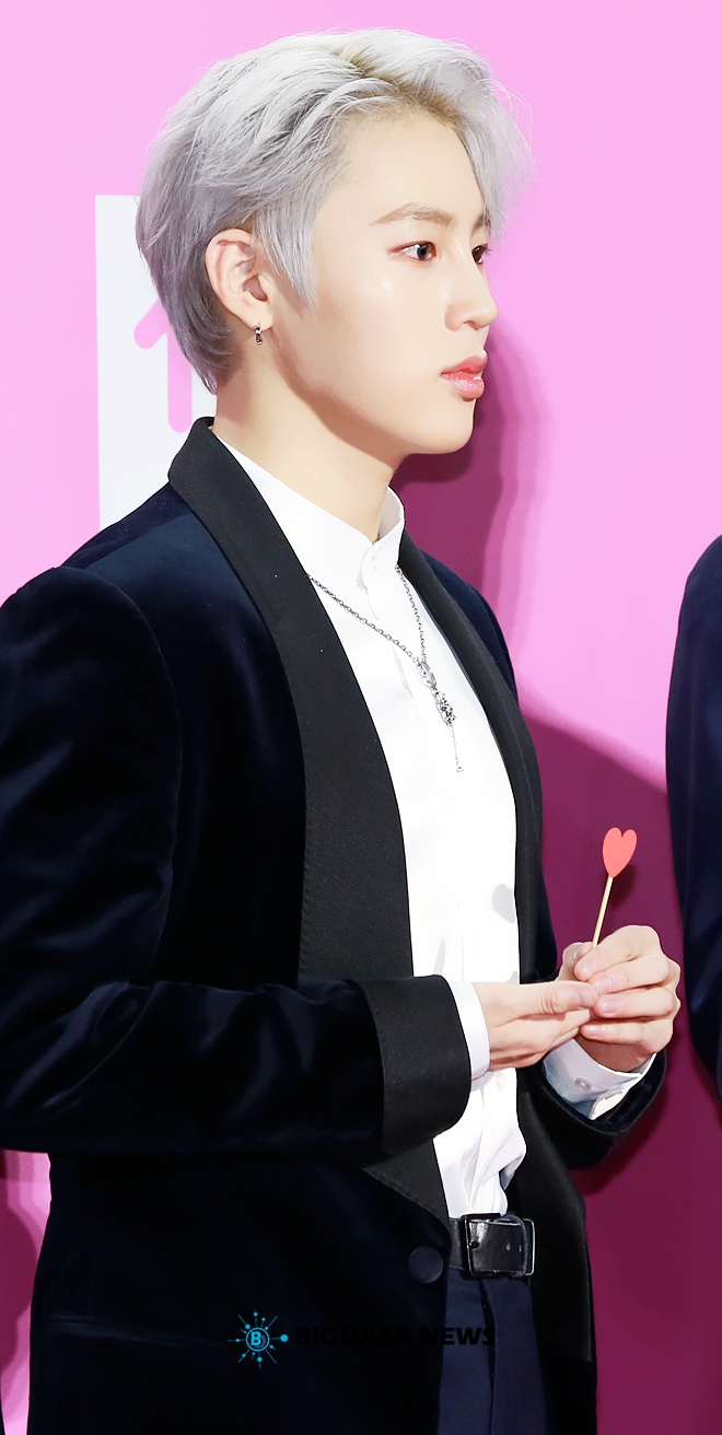 워너원 하성운, '2018 멜론뮤직어워드'의 레드카펫 및 포토월 행사 현장