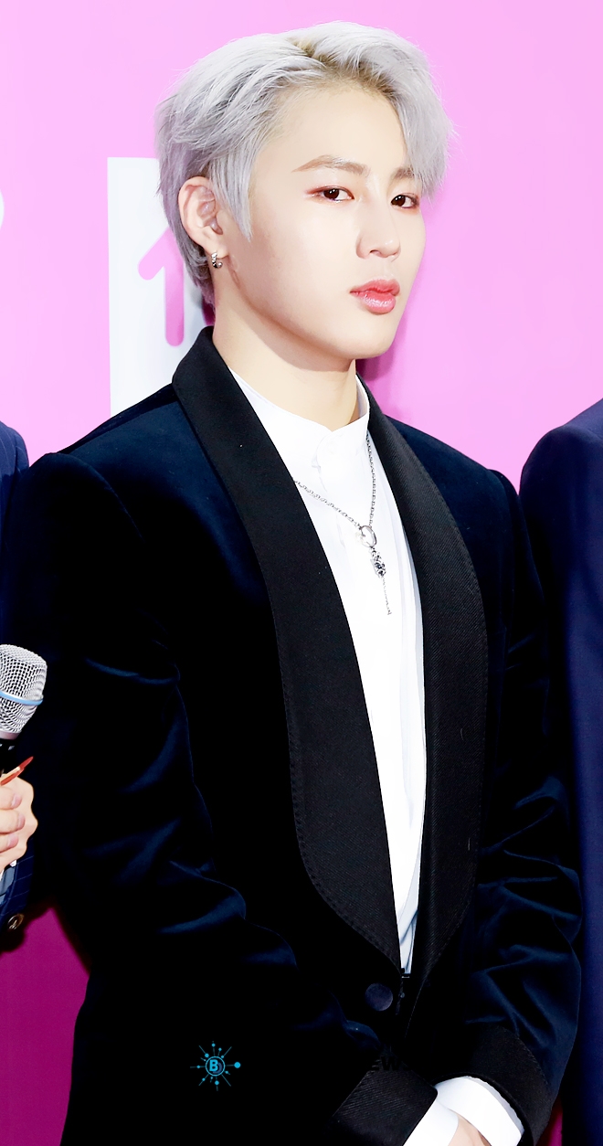 워너원 하성운, '2018 멜론뮤직어워드'의 레드카펫 및 포토월 행사 현장