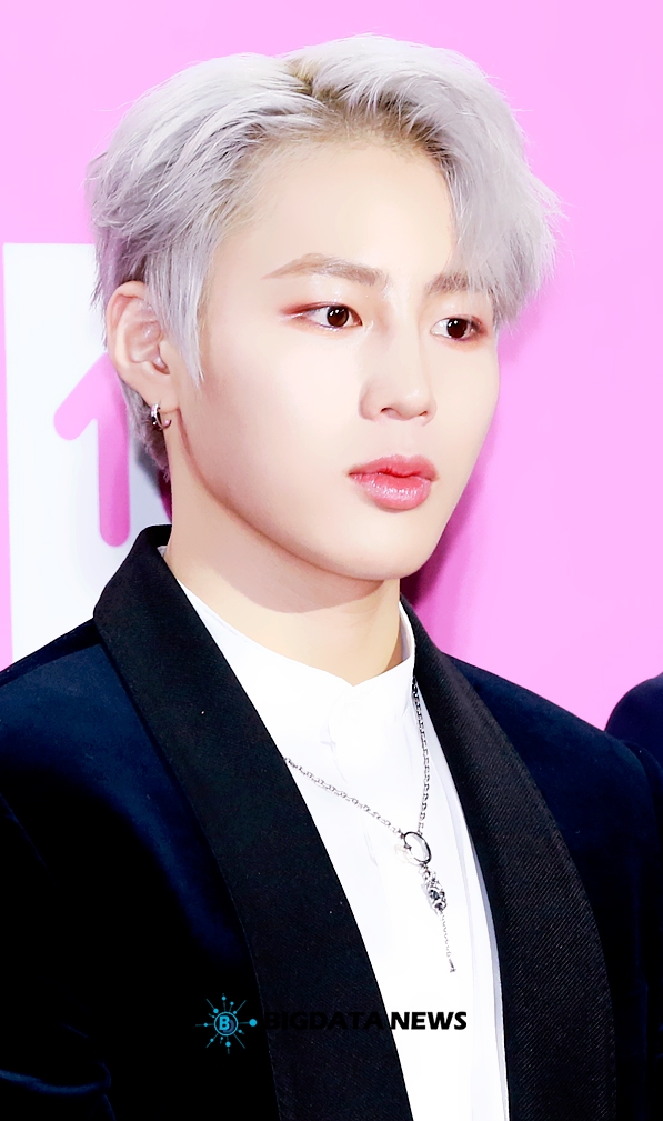 워너원 하성운, '2018 멜론뮤직어워드'의 레드카펫 및 포토월 행사 현장