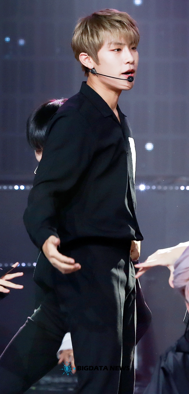 워너원 박우진, MBC MUSIC '쇼 챔피언' 생방송 현장