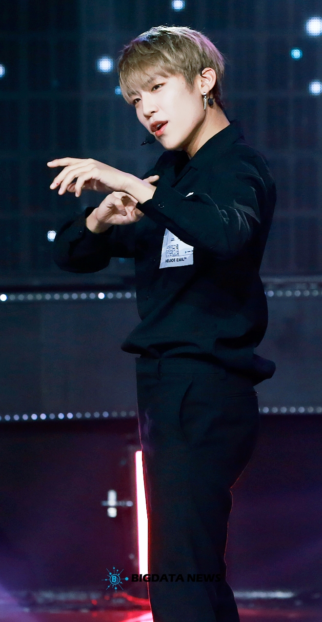 워너원 박우진, MBC MUSIC '쇼 챔피언' 생방송 현장