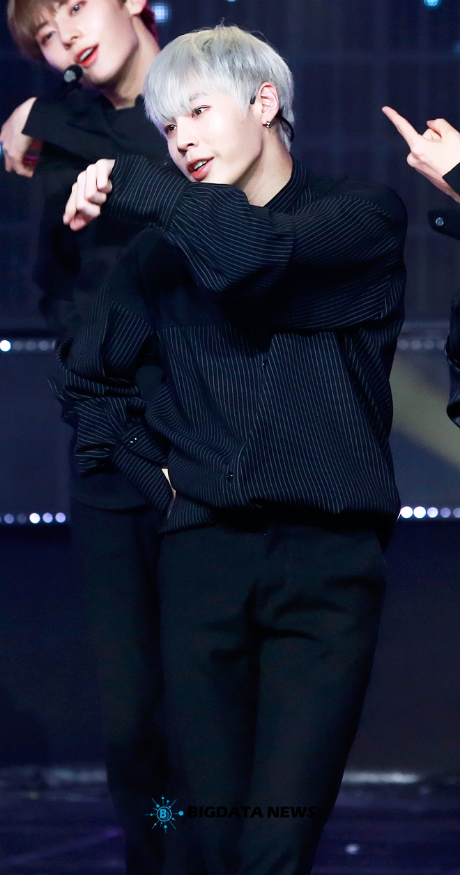 워너원 하성운, MBC MUSIC '쇼 챔피언' 생방송 현장