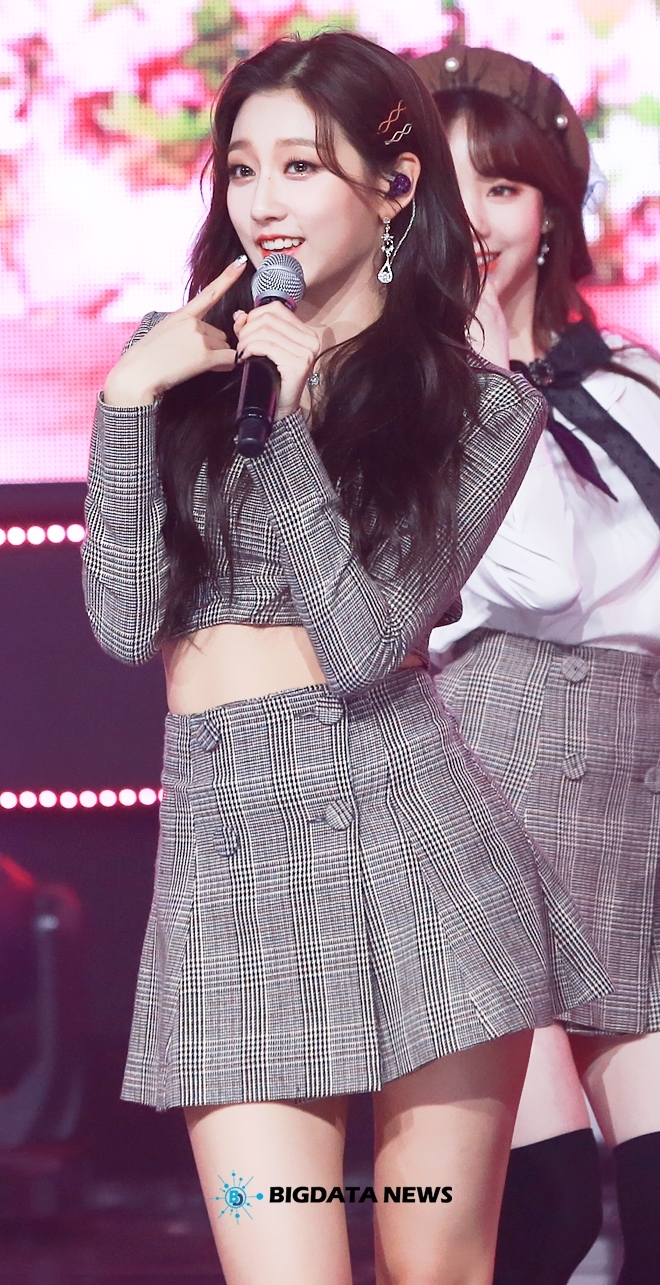 러블리즈 정예인, MBC MUSIC '쇼 챔피언' 생방송 현장