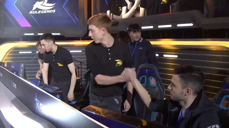 러시아 대표 ru레전드(사진=유튜브 생중계 화면 캡처).