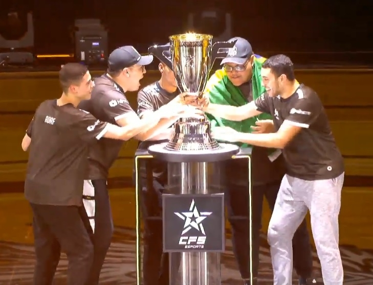 CFS 2018에서 우승을 차지한 브라질 대표 블랙 드래곤즈 e스포츠(사진=유튜브 생중계 화면 캡처).
