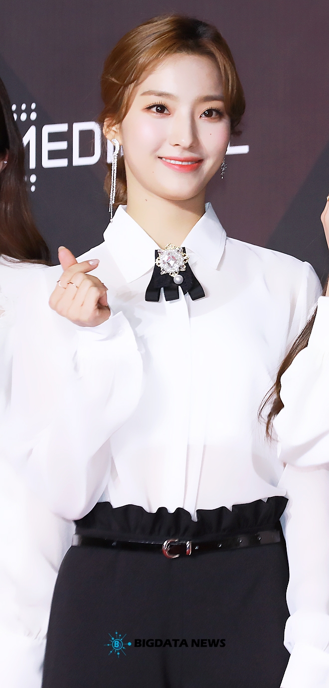 프로미스나인 이새롬, '2018 MAMA PREMIERE in KOREA' 레드카펫 및 포토월 현장