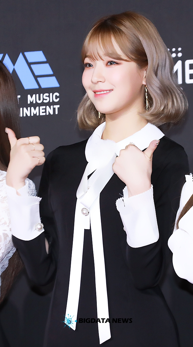 프로미스나인 백지헌, '2018 MAMA PREMIERE in KOREA' 레드카펫 및 포토월 현장