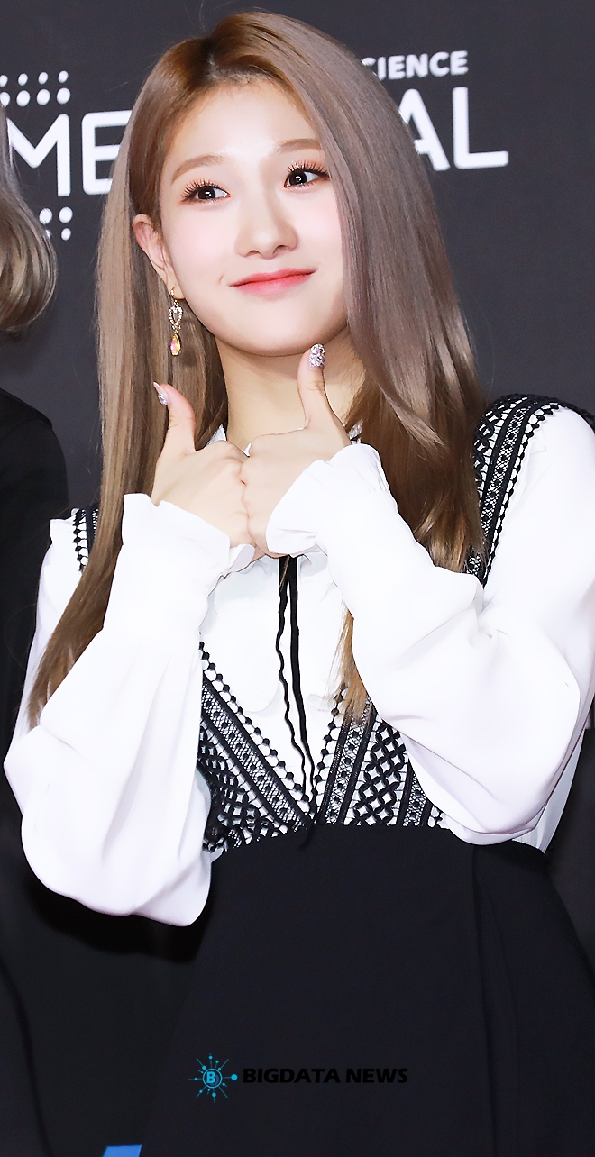 프로미스나인 이서연, '2018 MAMA PREMIERE in KOREA' 레드카펫 및 포토월 현장