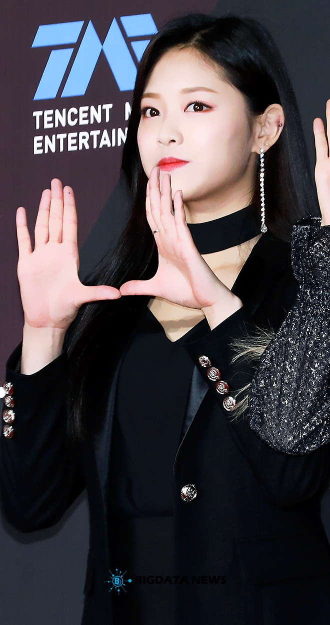 이달의 소녀 현진, '2018 MAMA PREMIERE in KOREA' 레드카펫 및 포토월 현장