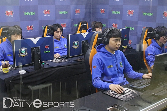 게임 관련학과 대학생들이 모여 게임 실력을 겨루고 게임 개발 실력 향상을 위한 행사까지 마련된 연합 축제 'GGC 2018'이 오는 20일 코엑스서 개최된다. 사진은 'LoL' 대학생 리그 경기 장면.