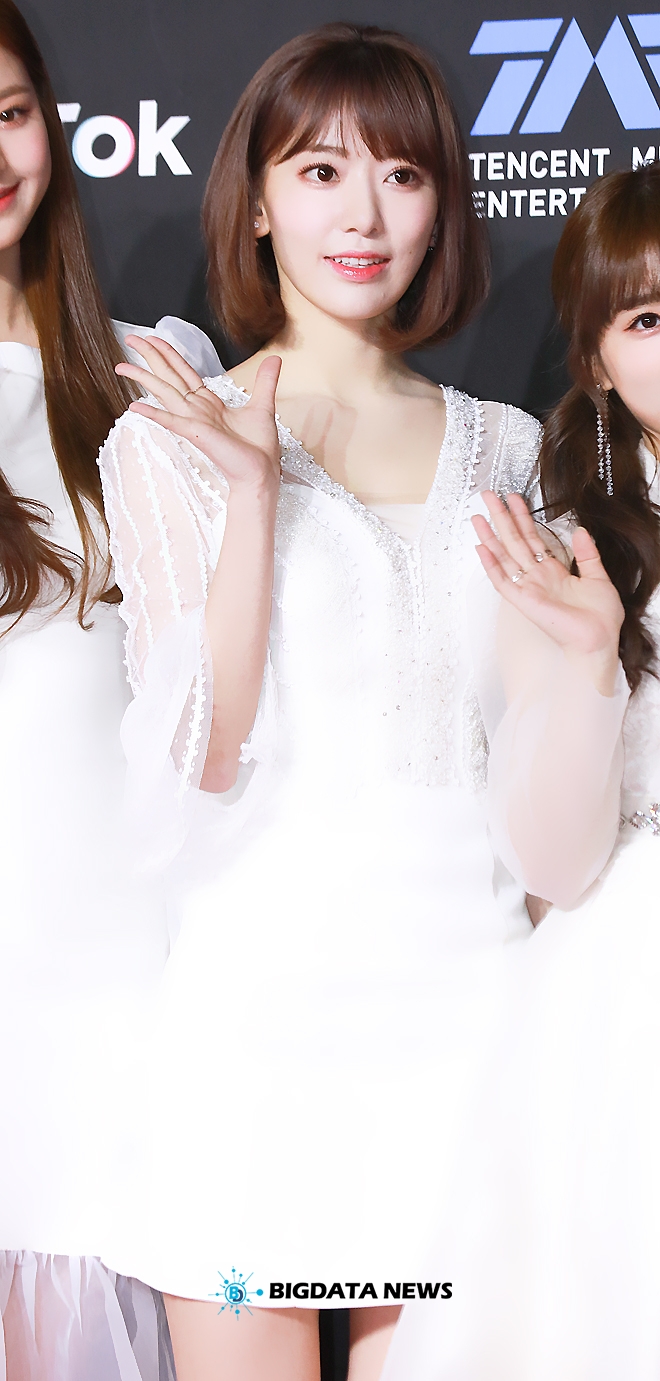 아이즈원 미야와키 사쿠라, '2018 MAMA PREMIERE in KOREA' 레드카펫 및 포토월 현장