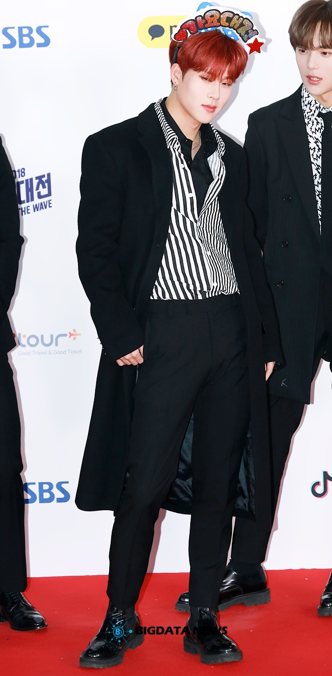 몬스타엑스 주헌, '2018 SBS 가요대전' 포토월 현장