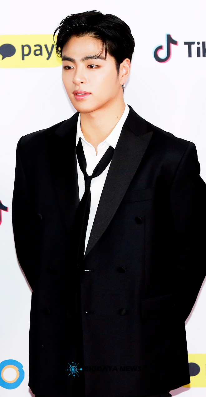 아이콘 구준회, '2018 SBS 가요대전' 포토월 현장