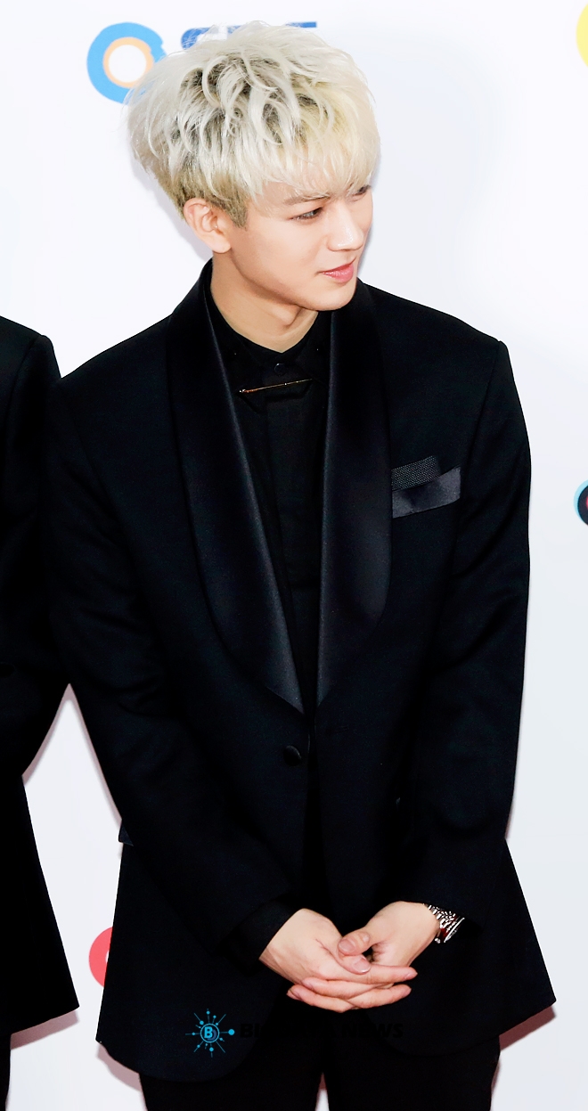 아이콘 송윤형, '2018 SBS 가요대전' 포토월 현장