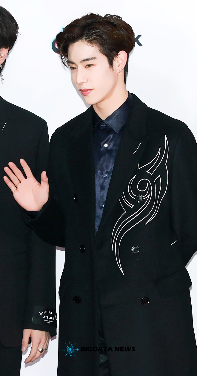 갓세븐 마크, '2018 SBS 가요대전' 포토월 현장