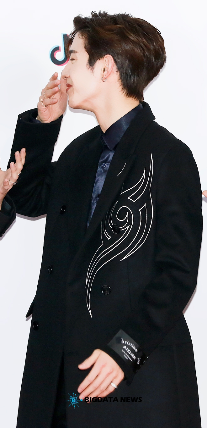 갓세븐 마크, '2018 SBS 가요대전' 포토월 현장