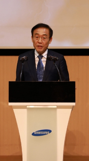 2일 김기남 삼성전자 부회장이 시무식을 통해 초일류·초격차 100년 기업으로 도약하는 계기를 마련하자고 밝혔다. 사진=삼성전자