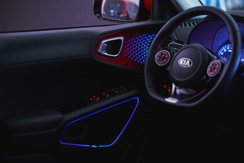 기아자동차는 쏘울 부스터에 탑재된 사운드 무드 램프의 주요 특장점을 공개했다