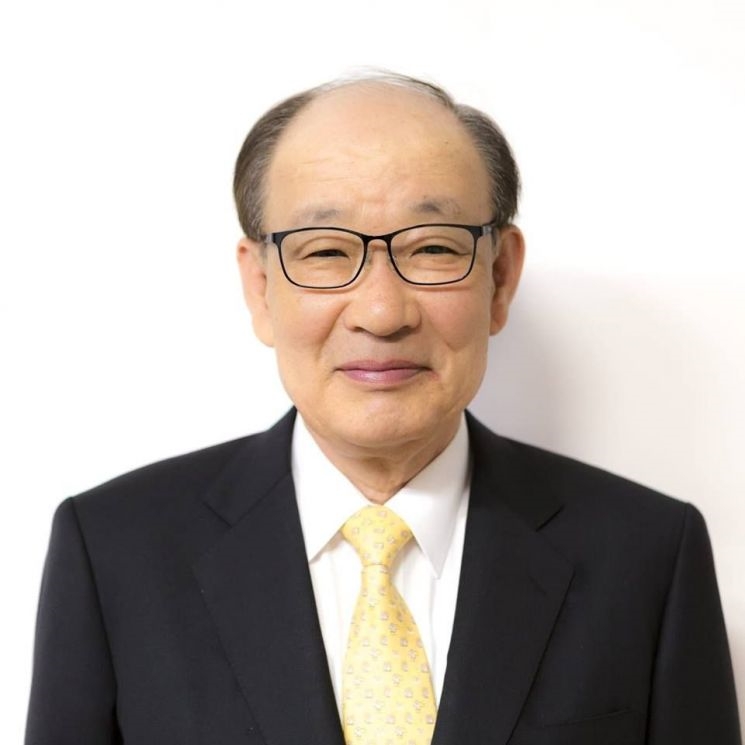 (사진= 해양수산부 장관 등을 역임한 허성관 신임 이사장이 롯데장학재단의 수장을 맡았다)