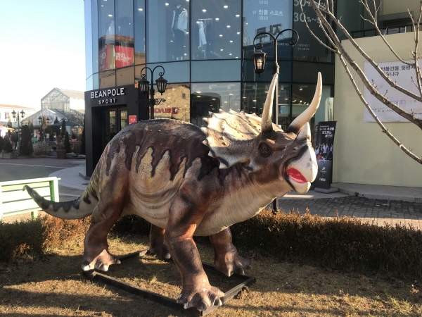 아산 퍼스트빌리지, 3월 공룡체험관 오픈