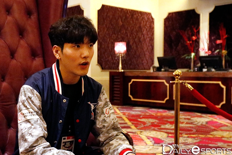 액토즈 스타즈 레드의 장민석 코치.