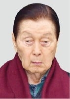 (사진= 신격호 명예회장이 2009년 울산 발전을 위해 롯데삼동복지재단을 설립했다.)