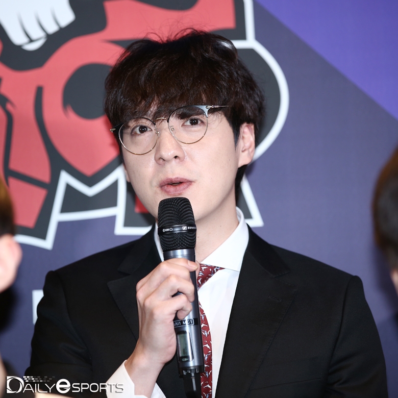 SK텔레콤 T1 김정균 감독.