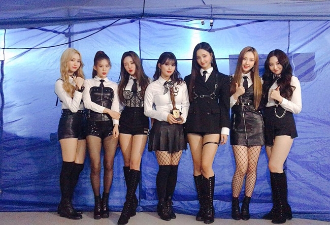 '7관왕' 모모랜드, '서울가요대상' 본상 수상 쾌거