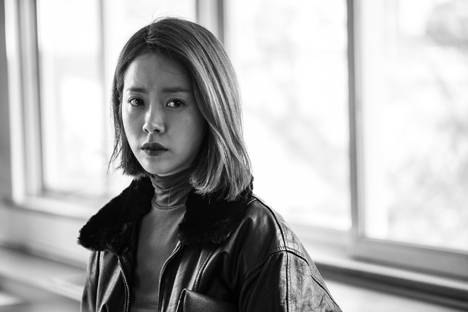 영화 '미쓰백'에서 한지민의 모습 (사진=네이버 영화)