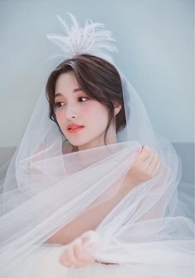 사진= 율희 instagram