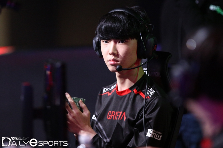 그리핀의 미드라이너 '초비' 정지훈.