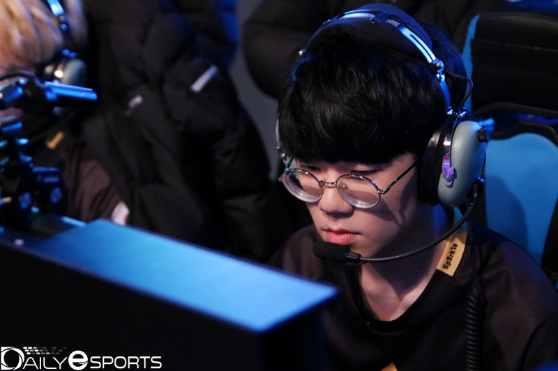 엘리먼트 미스틱의 딜러 '스파클' 김영한.