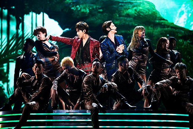 동방신기, 일본 아레나·돔 투어 성황리 종료