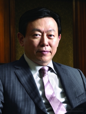 23일 신동빈 롯데그룹 회장이 사장단회의에서 '대상무형(大象無形)'을 언급하며 혁신을 강조했다.   사진=뉴시스