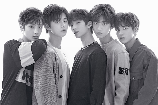 빅히트, 신인 그룹 '투모로우바이투게더' 멤버 전원 공개