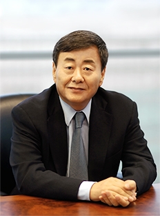 (사진=김준기 DB그룹 회장은 1988년 사재 1억원, 계열사에서 14억원을 출연해 문화재단을 설립했다.)